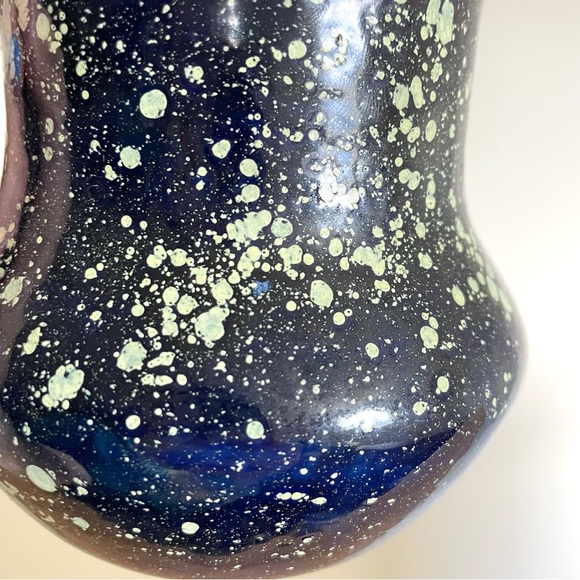 Vintage faience style enameled dark blue pottery jug green splatter farmhouse - Picture 8 of 10